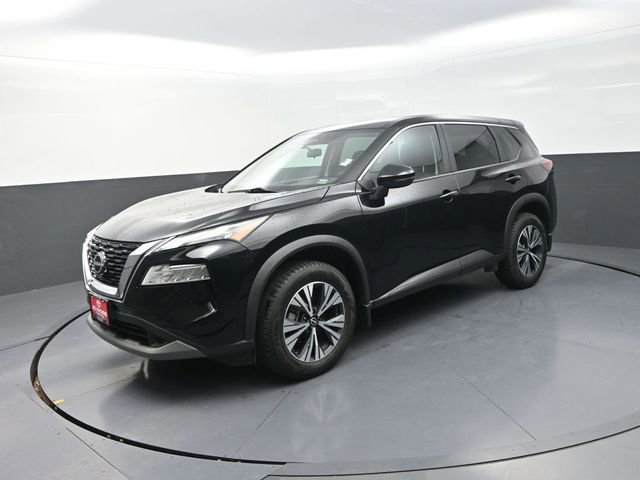 Used 2023 Nissan Rogue SV image 3