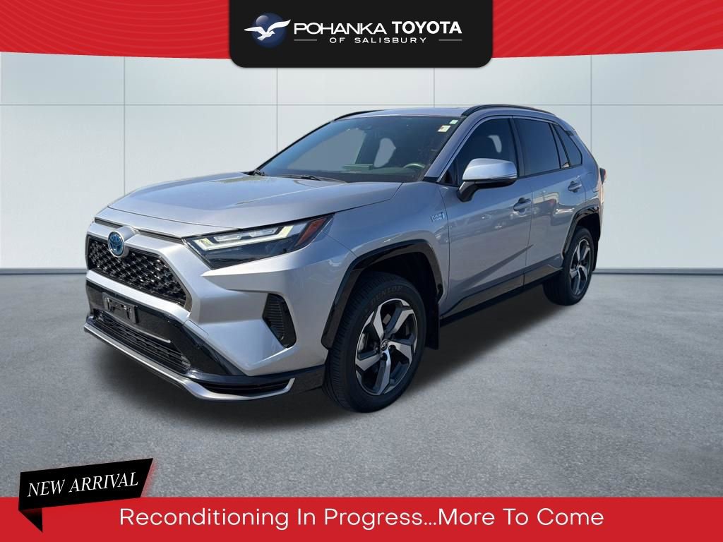Used 2024 Toyota RAV4 SE w/ Weather & Moonroof Package AWD/4WD image 1