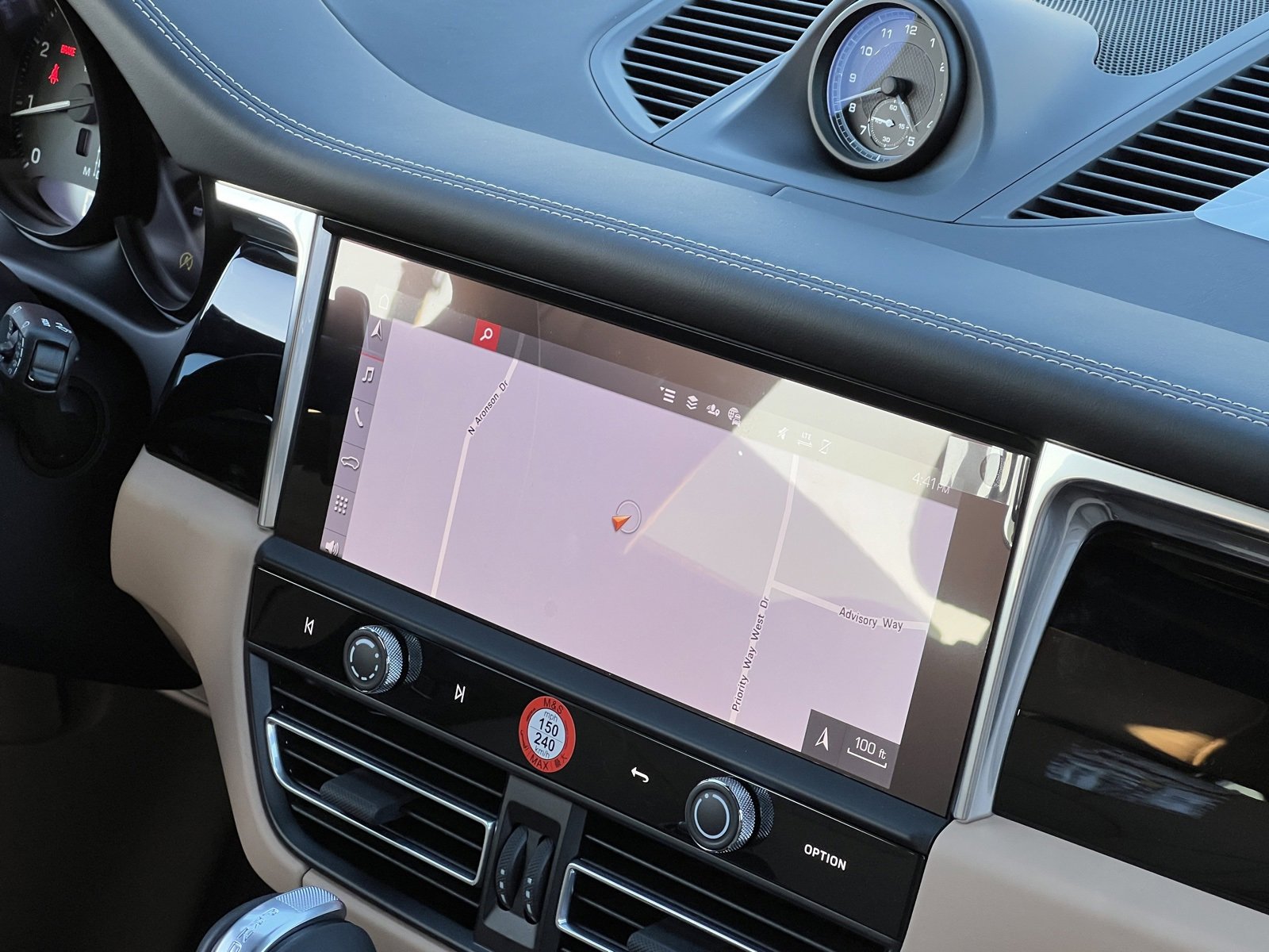 New 2026 Porsche Macan image 34