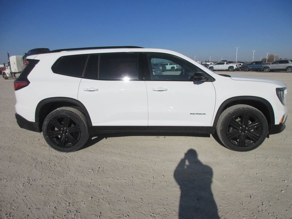 New 2026 GMC Acadia Elevation w/ Super Cruise Package image 3