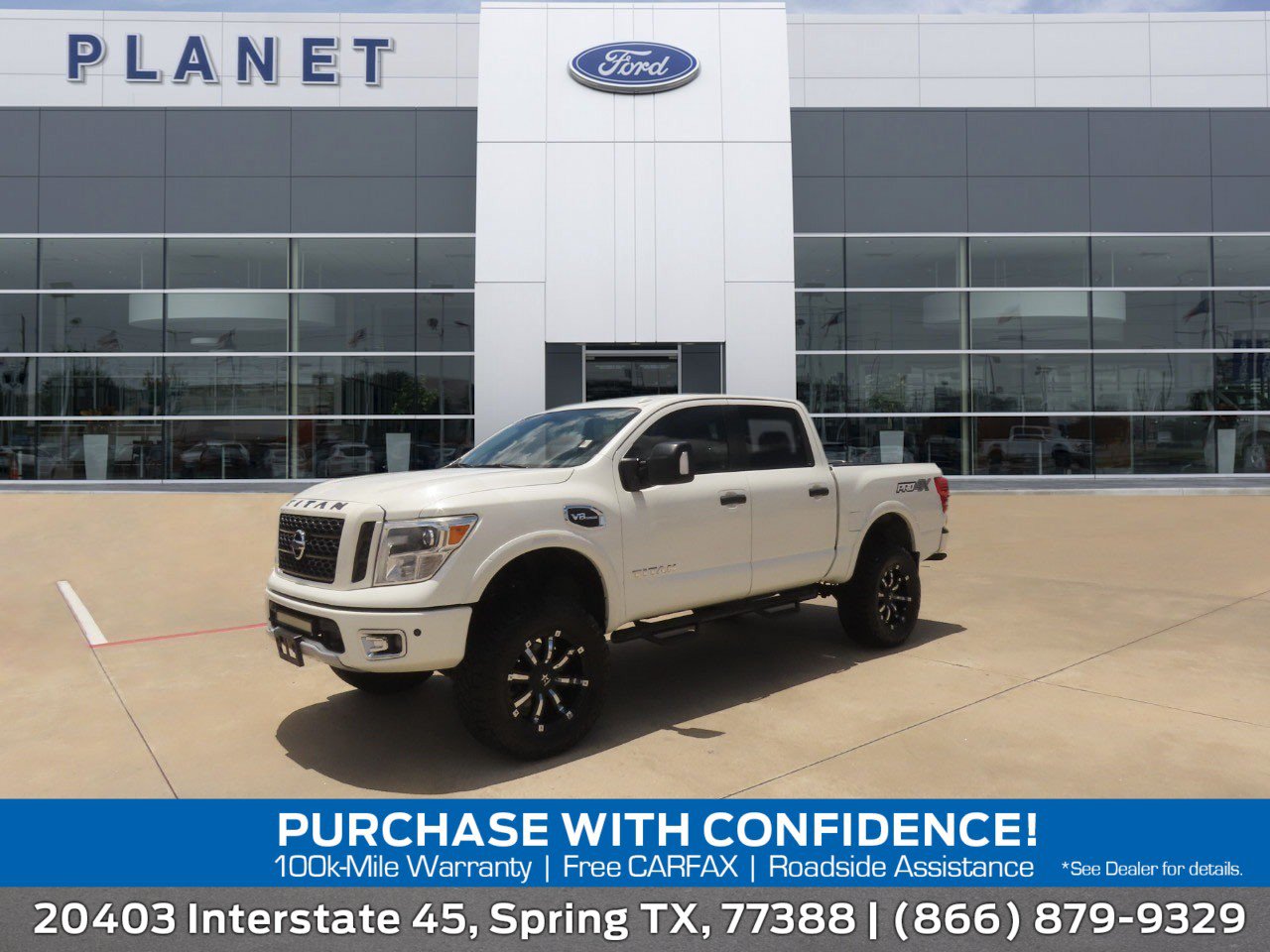 Used 2017 Nissan Titan PRO-4X w/ Pro-4x Convenience Package AWD/4WD image 1