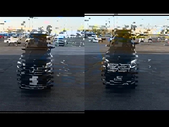 Used 2020 Mercedes-Benz GLB 250 4MATIC image 3