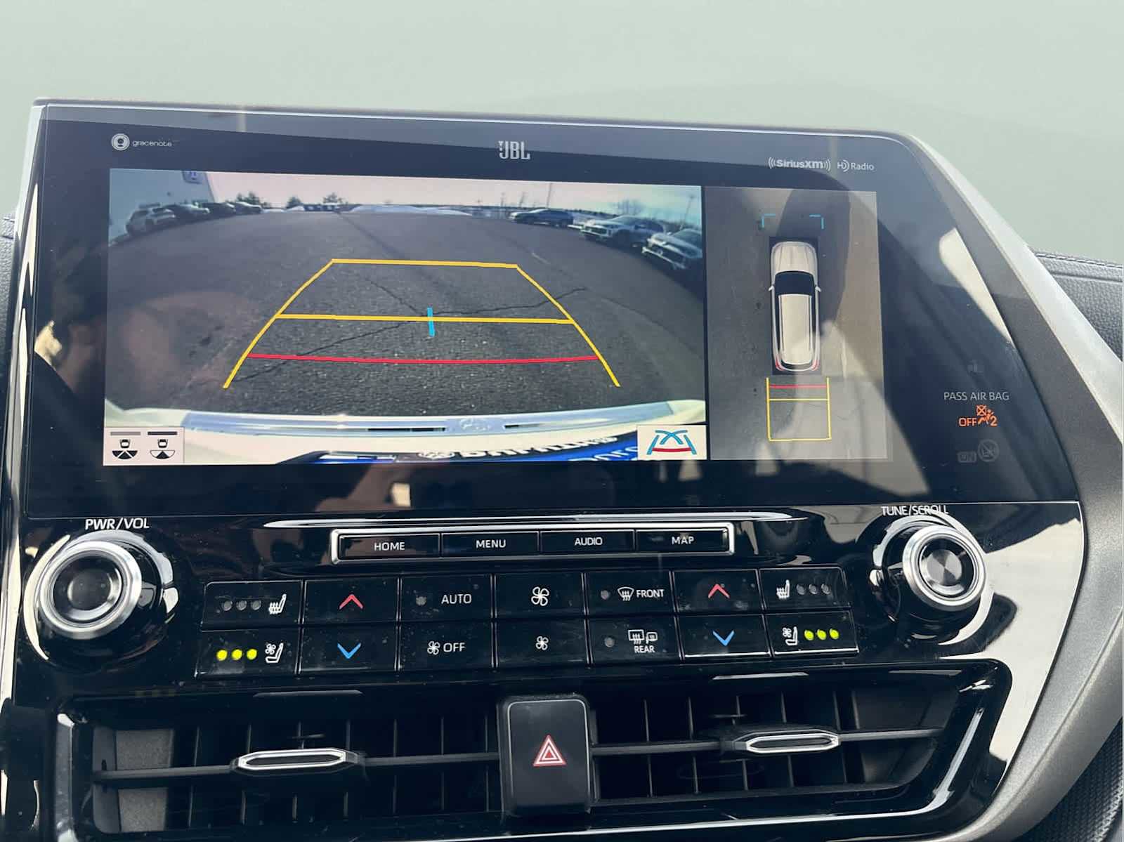 Used 2020 Toyota Highlander Limited image 51