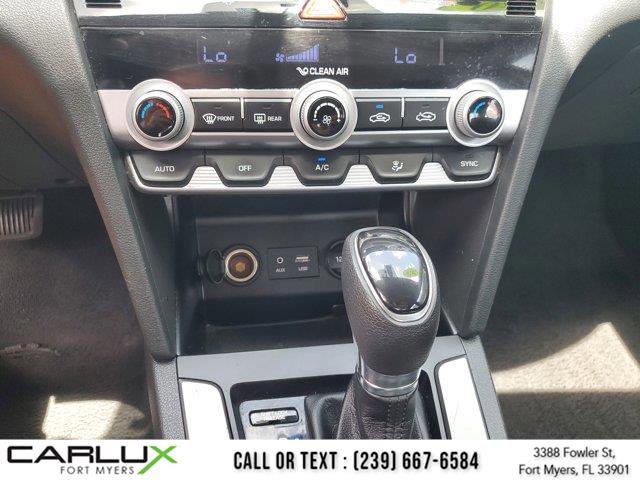 Used 2020 Hyundai Elantra SEL image 29