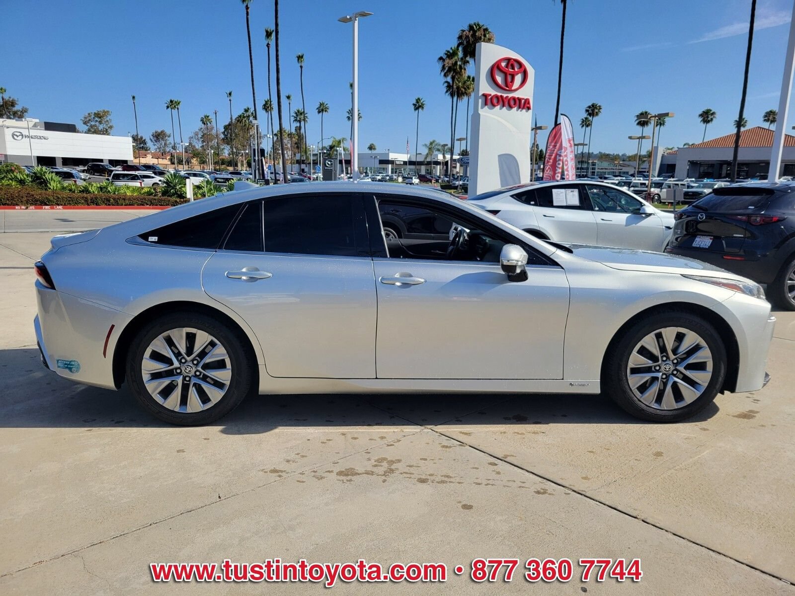 Used 2024 Toyota Mirai w/ Advanced Technology Package RWD image 3