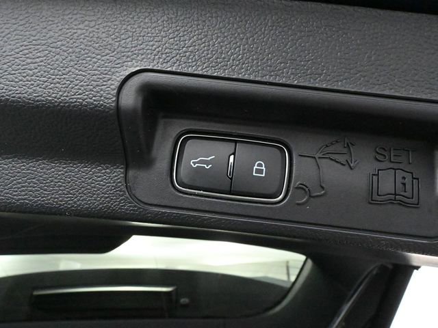 Used 2022 Ford Explorer ST-Line w/ Class IV Trailer Tow Package image 44