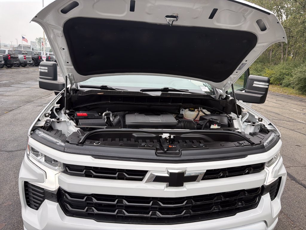 Used 2024 Chevrolet Silverado 1500 RST w/ Max Trailering Package AWD/4WD image 36