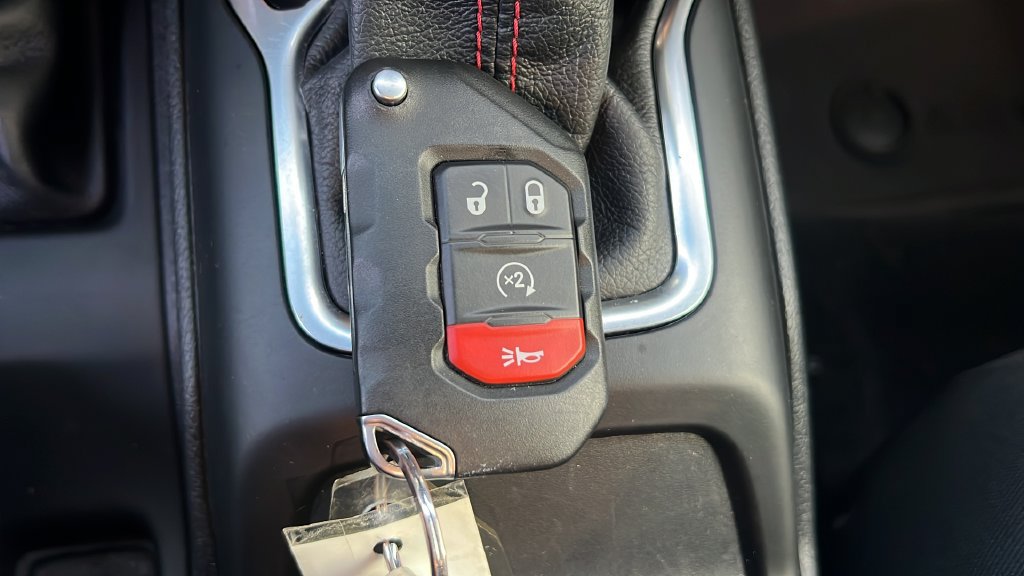 Used 2023 Jeep Wrangler Rubicon w/ Cold Weather Group AWD/4WD image 23