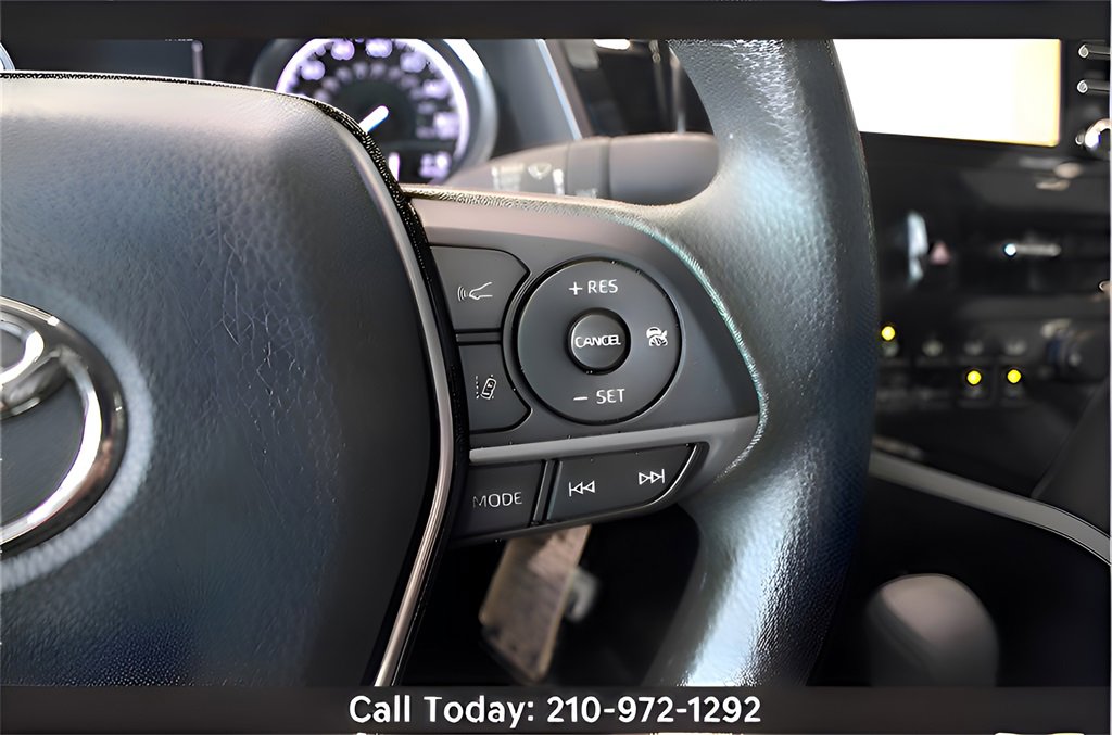 Used 2021 Toyota Camry LE image 22