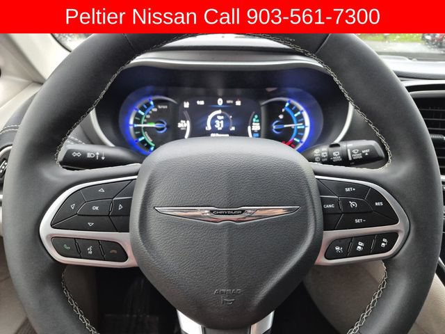 Used 2024 Chrysler Pacifica Limited FWD image 31