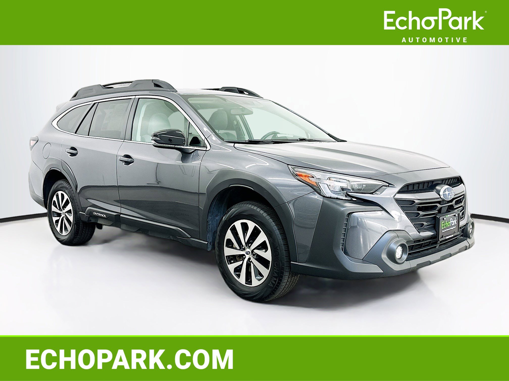 Used 2025 Subaru Outback Premium image 1
