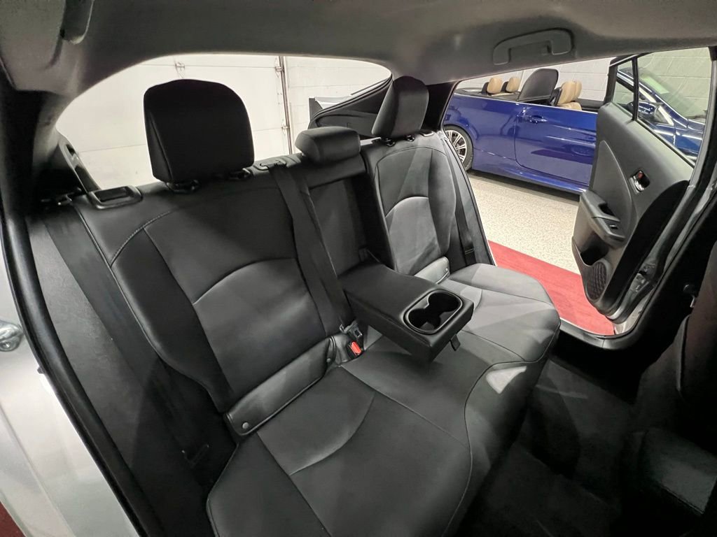 Used 2017 Toyota Prius Four w/ Advanced Technology Package image 38