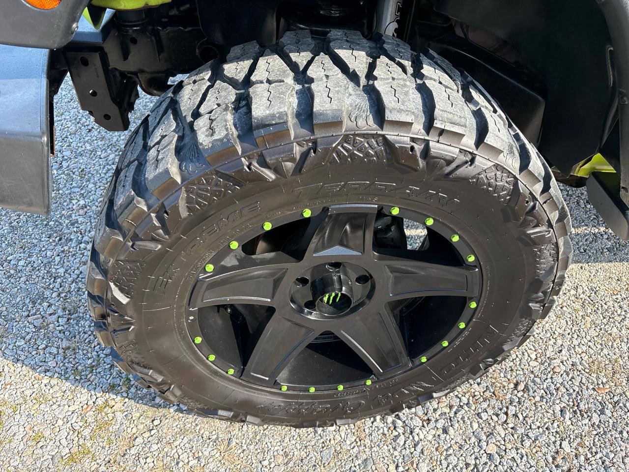 Used 2016 Jeep Wrangler Unlimited Rubicon w/ Max Tow Package image 18