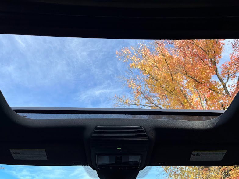 Used 2022 Volkswagen GTI SE w/ SE Leather Package image 22