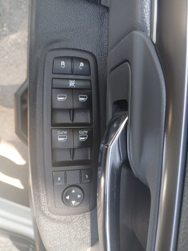 Used 2023 RAM 1500 Classic SLT w/ Trailer & Traction Group AWD/4WD image 29