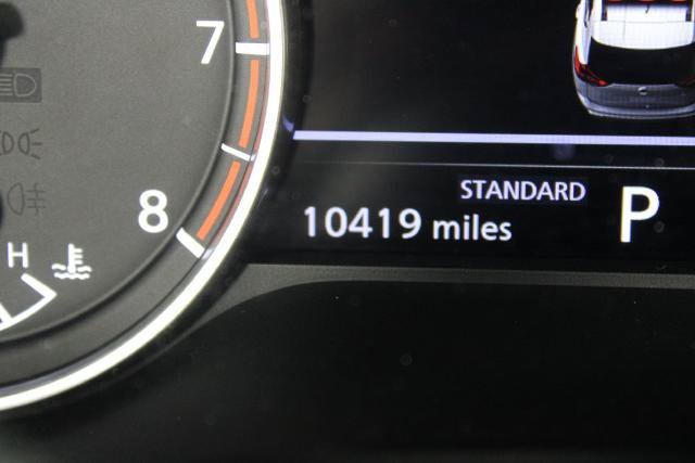 Certified 2024 Nissan Rogue SV FWD image 27