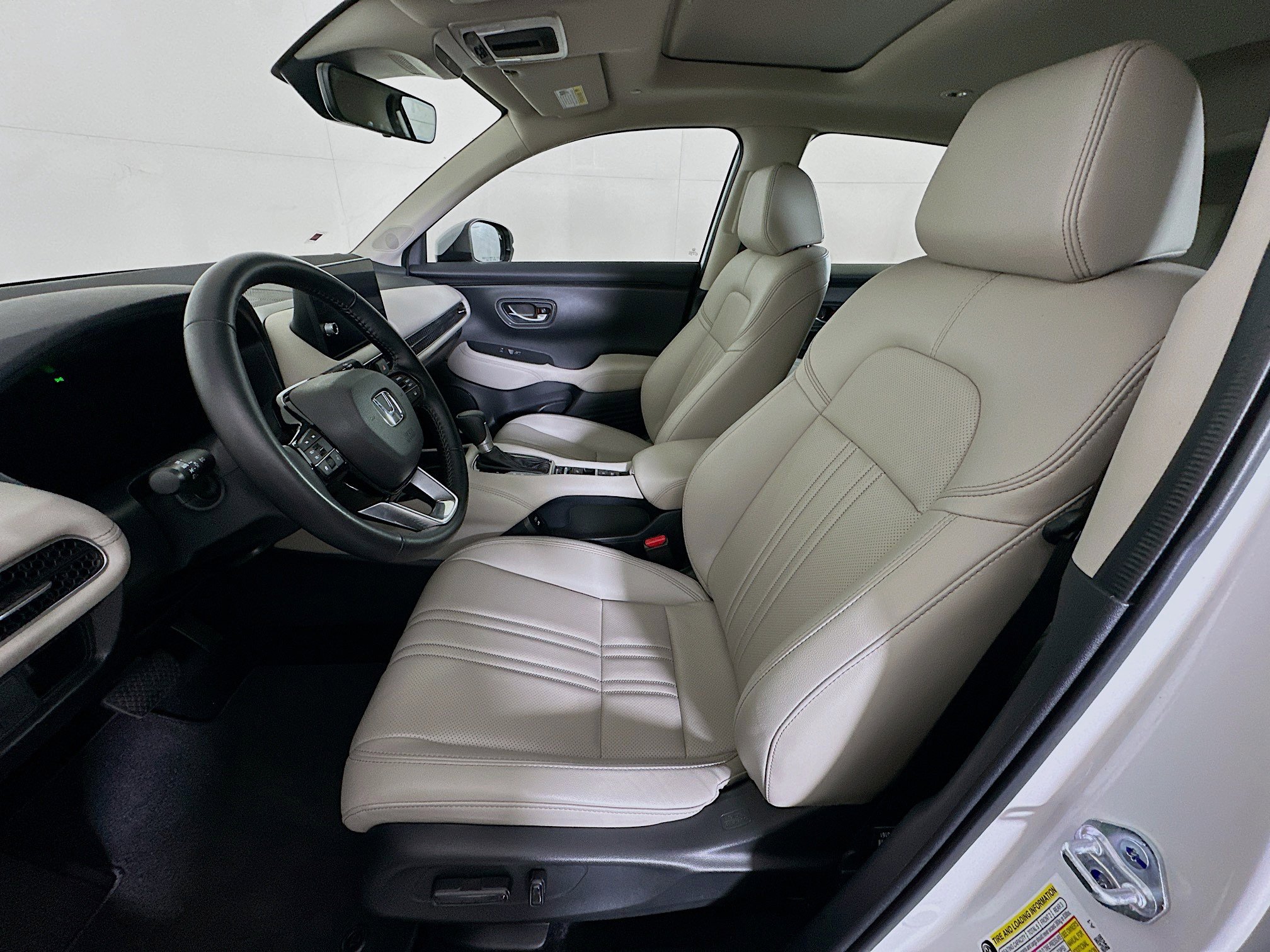 Used 2026 Honda HR-V EX-L image 13