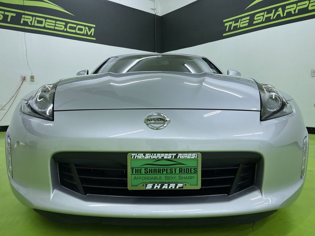 Used 2020 Nissan 370Z w/ Sport Package image 3