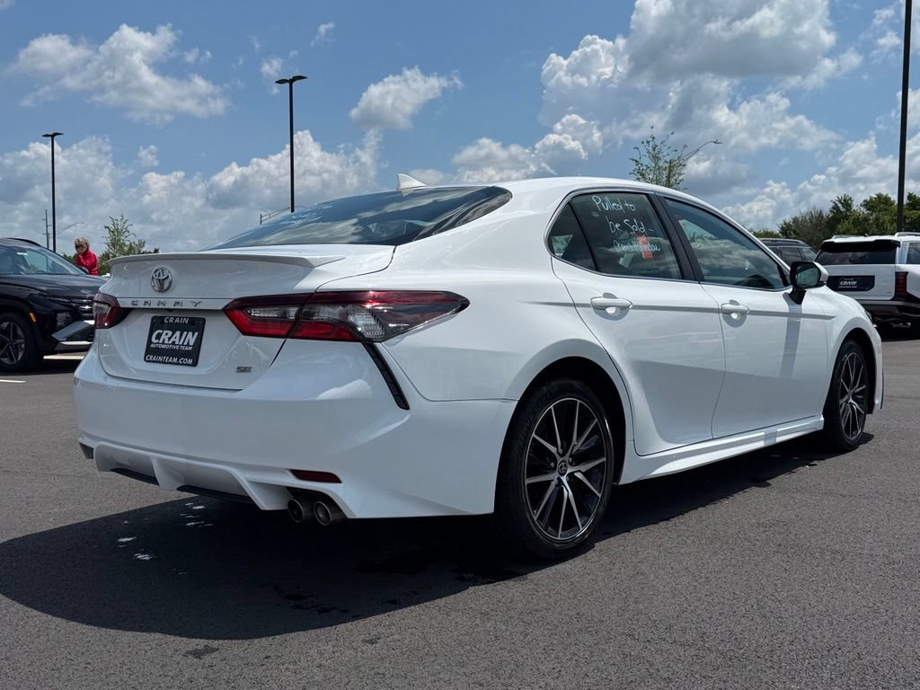 Used 2024 Toyota Camry SE FWD image 5