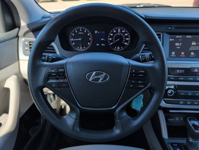 Used 2017 Hyundai Sonata SE FWD image 19