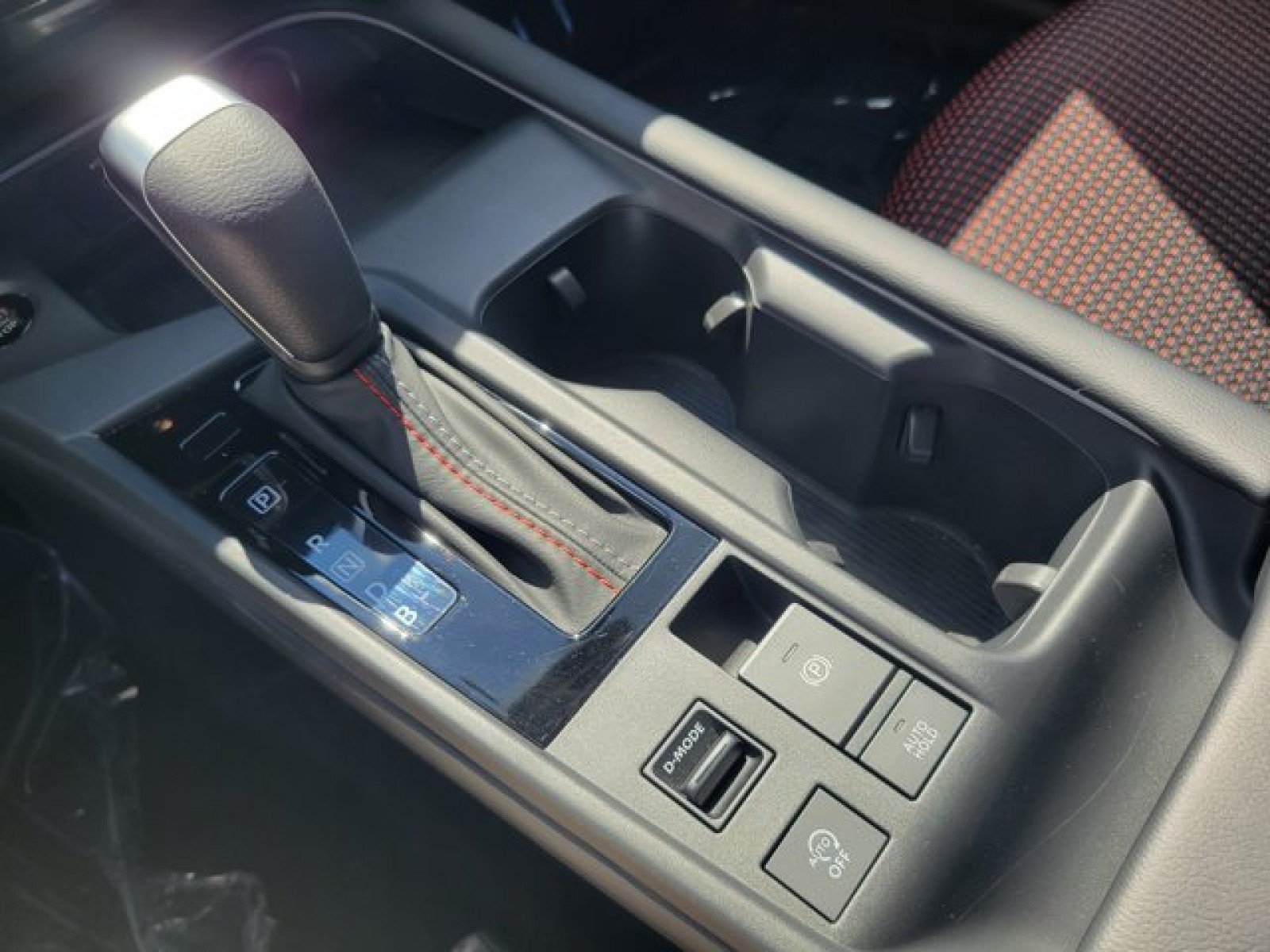 Used 2026 Nissan Sentra SR w/ Floor Mat Package FWD image 28