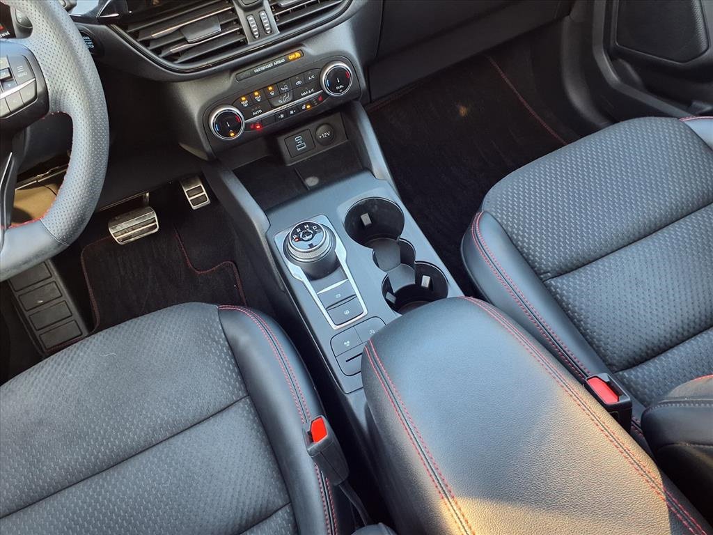 Used 2023 Ford Escape ST-Line Select image 11