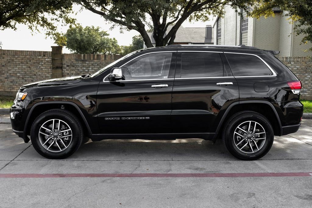 Used 2022 Jeep Grand Cherokee Limited w/ Tech Group image 22