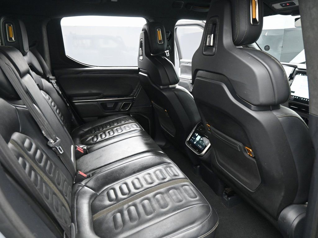 Used 2022 Rivian R1T Adventure image 31