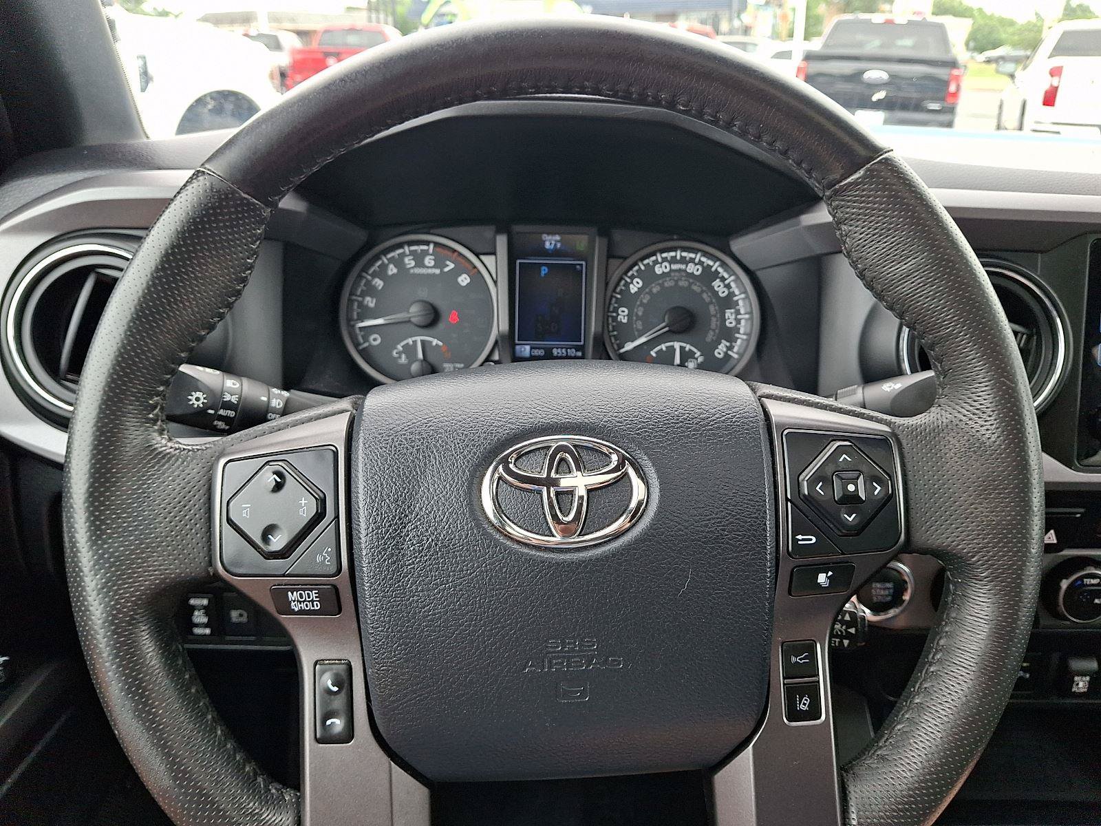 Used 2019 Toyota Tacoma TRD Off-Road AWD/4WD image 19