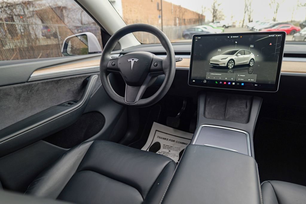 Used 2024 Tesla Model Y Long Range image 40
