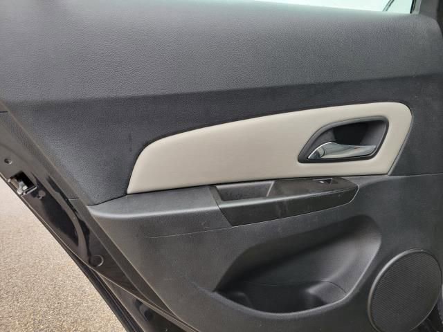Used 2013 Chevrolet Cruze LT image 8