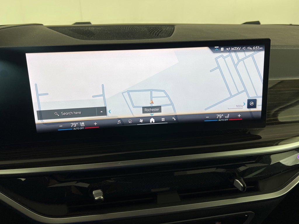 Used 2024 BMW X7 xDrive40i w/ Premium Package image 30