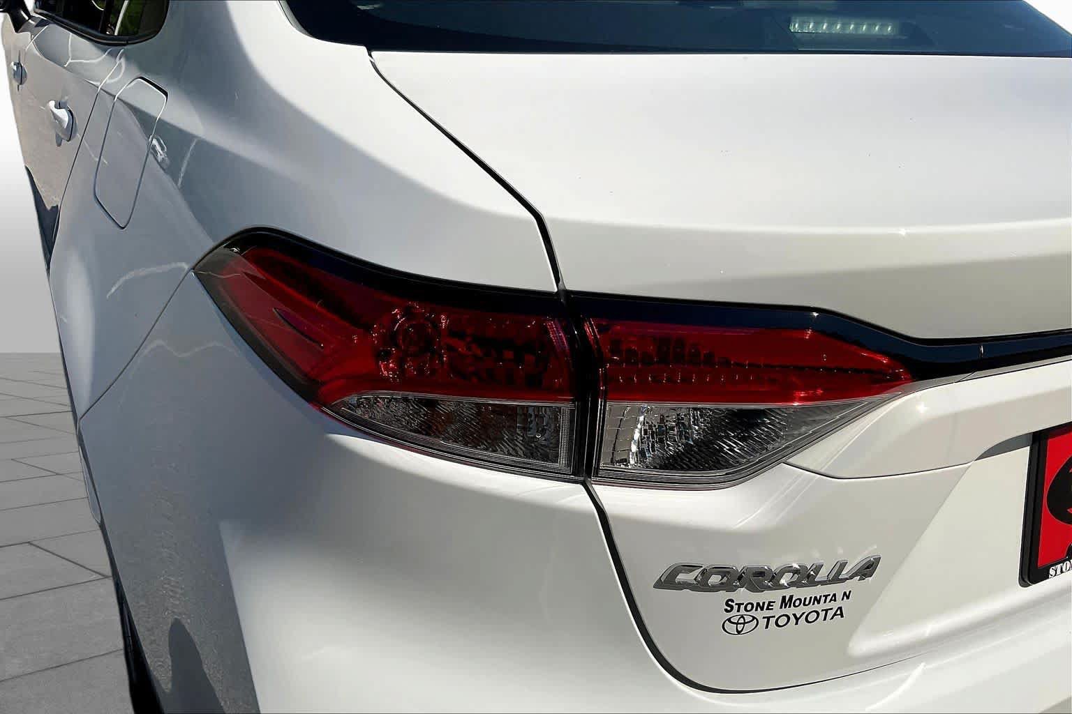 Used 2026 Toyota Corolla LE FWD image 27