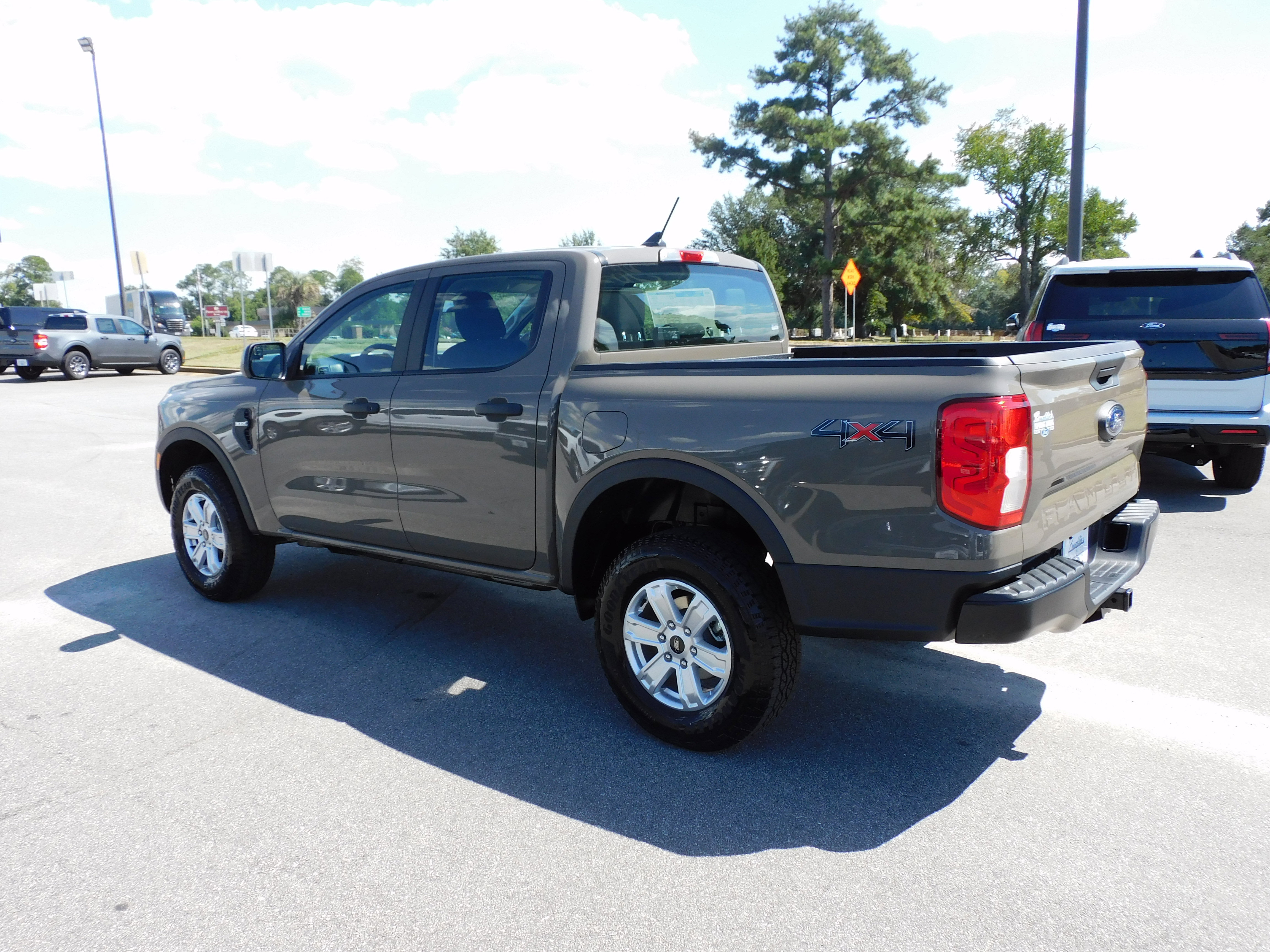 New 2025 Ford Ranger XL w/ Trailer Tow Package image 8