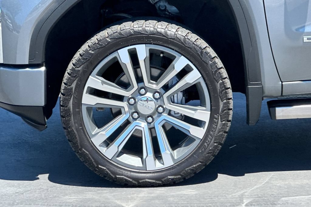 Used 2020 GMC Sierra 1500 Denali w/ Denali Ultimate Package AWD/4WD image 26