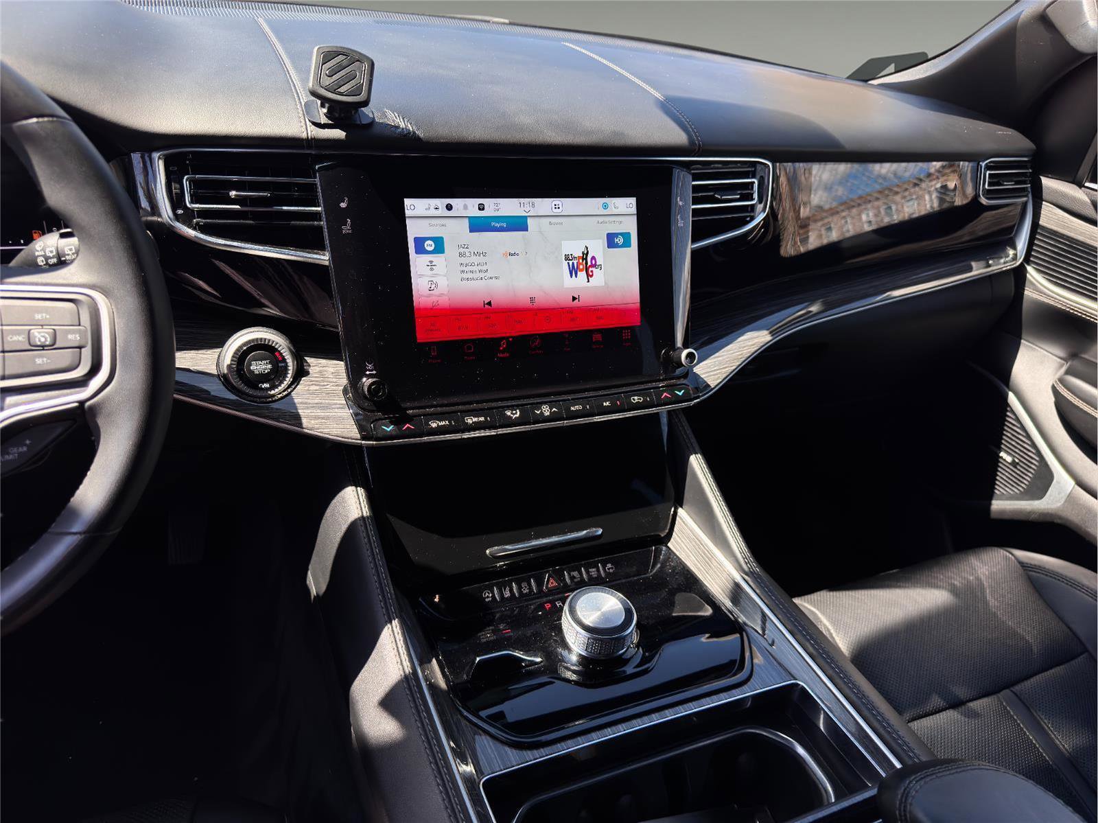 Used 2022 Jeep Wagoneer Series II AWD/4WD image 14