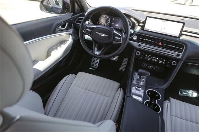 Used 2025 Genesis G70 3.3T Advanced image 31