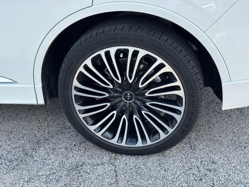 Used 2024 Lincoln Aviator Black Label w/ Dynamic Handling Package AWD/4WD image 7