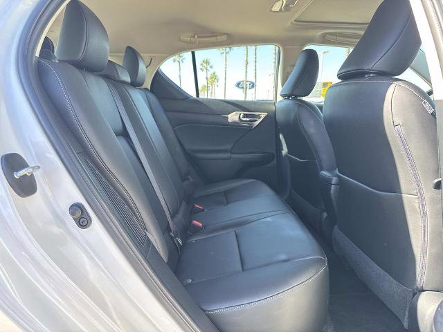 Used 2017 Lexus CT 200h image 26