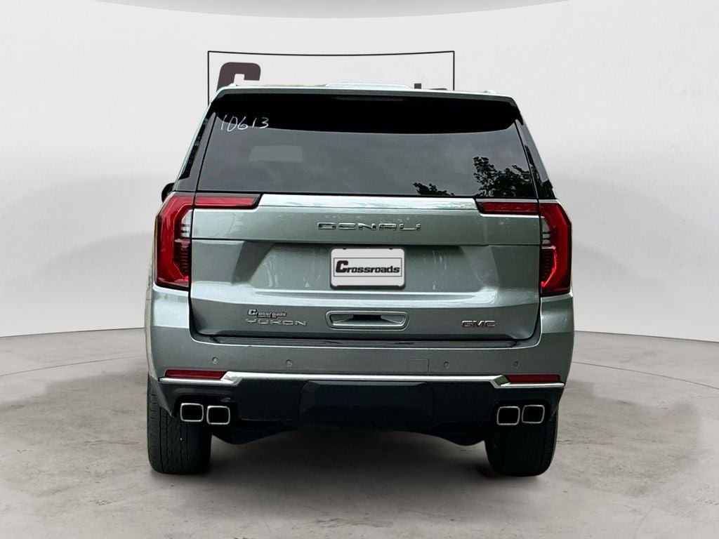 Used 2025 GMC Yukon Denali AWD/4WD image 4