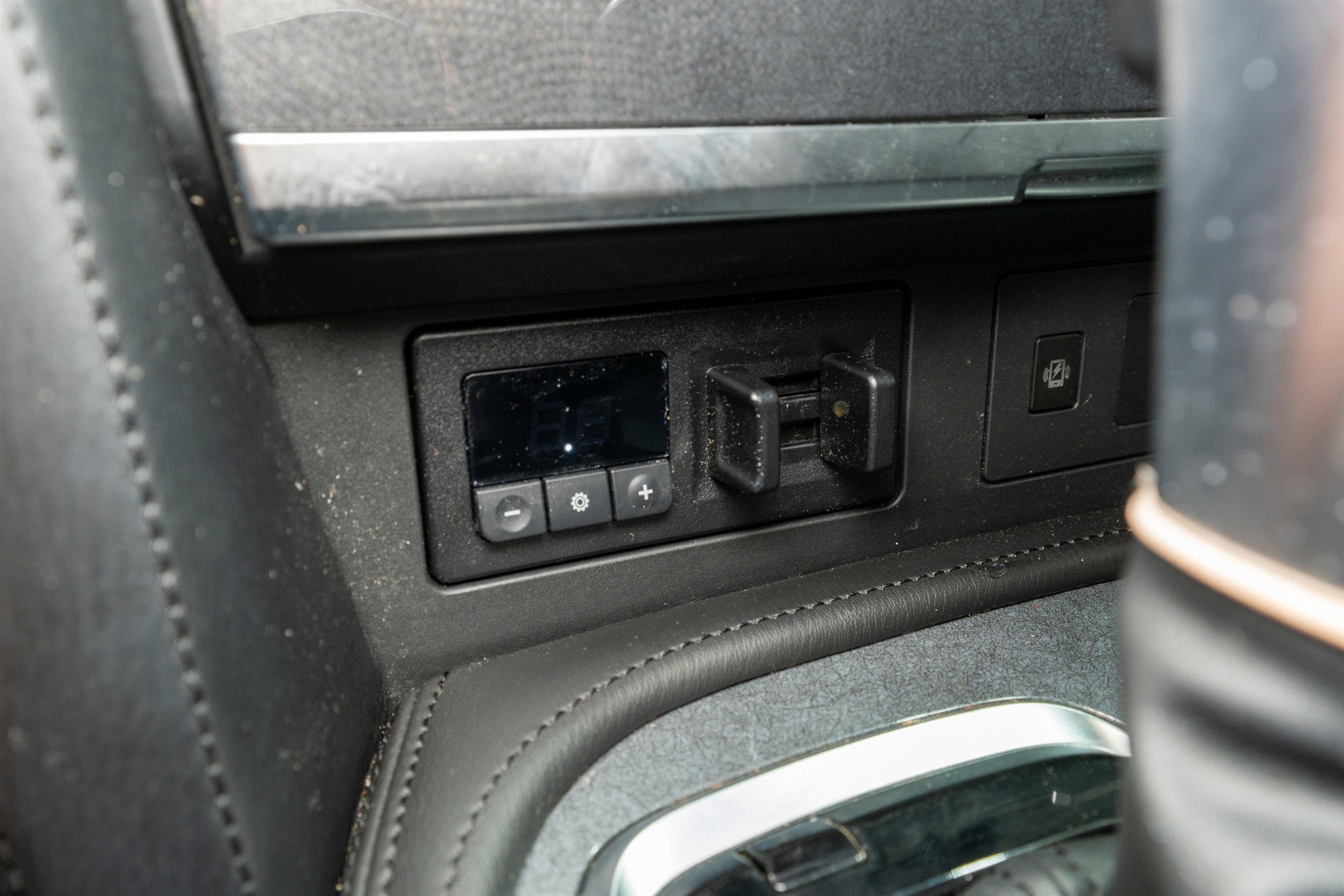 Used 2022 Nissan Armada SV w/ Cargo Package RWD image 20