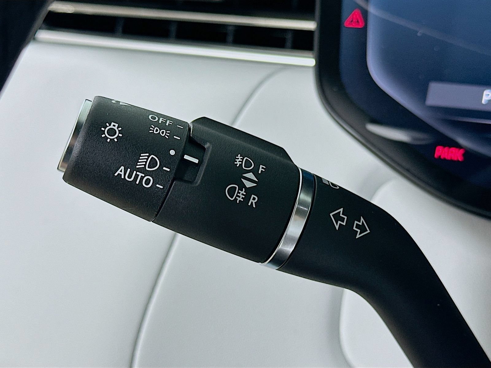 New 2026 Land Rover Range Rover Sport SE AWD/4WD image 20