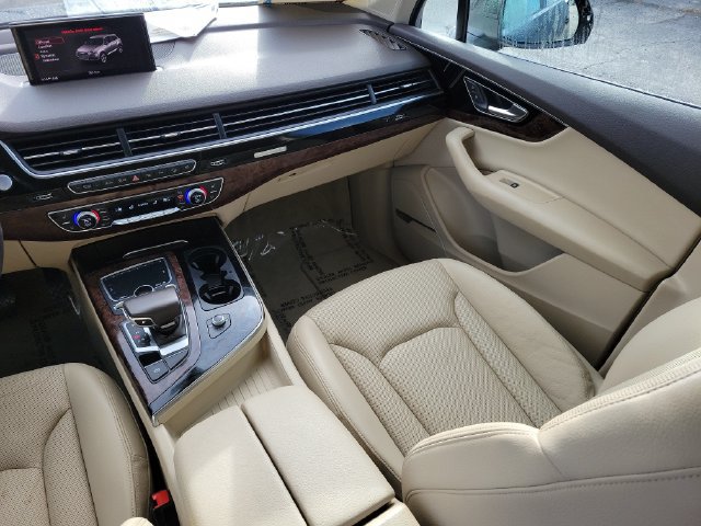 Used 2019 Audi Q7 3.0T Prestige w/ Prestige Package AWD/4WD image 12