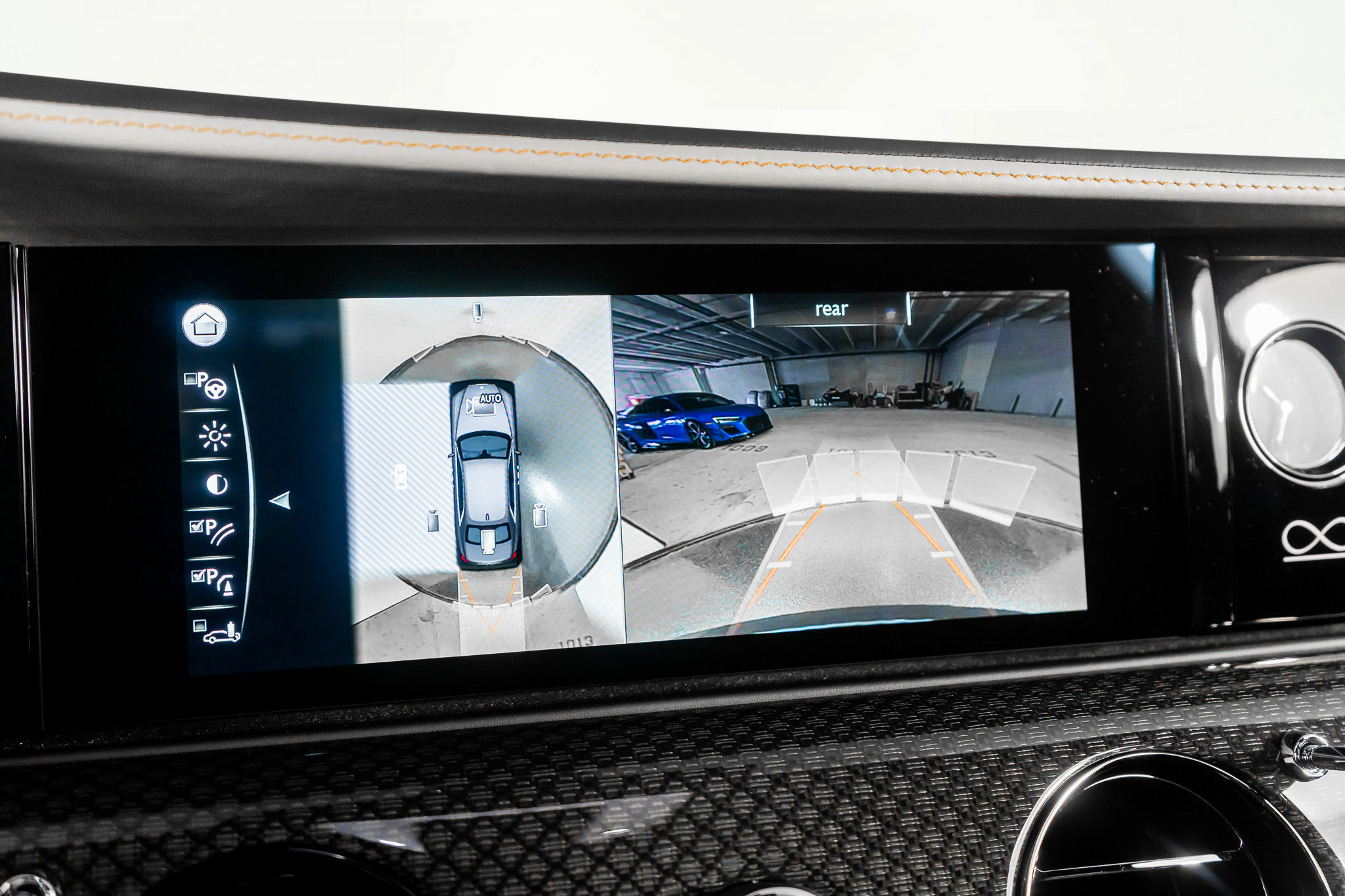 Used 2024 Rolls-Royce Ghost Black Badge w/ Black Badge Ghost Package image 42