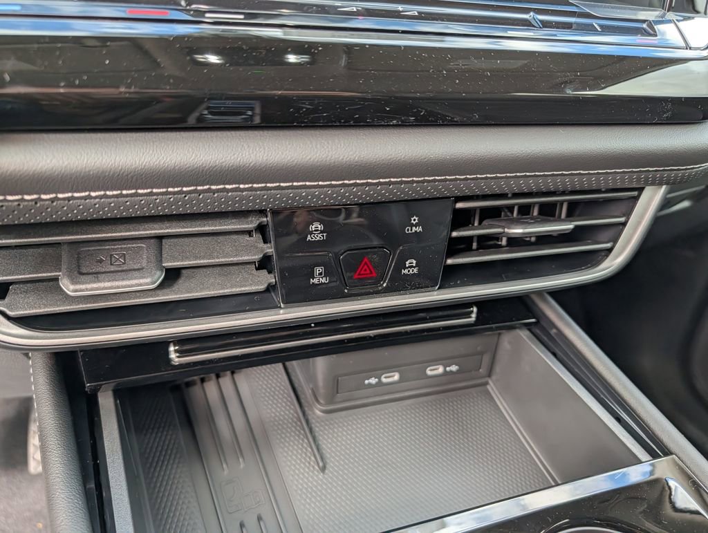 New 2026 Volkswagen Atlas SE image 13