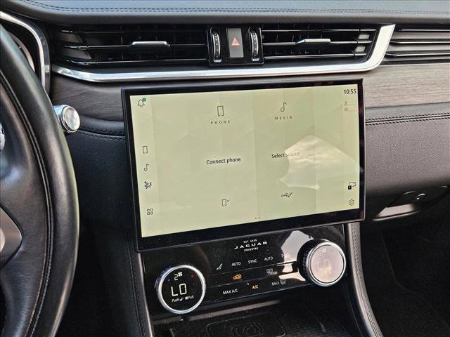 Used 2021 Jaguar F-PACE image 13