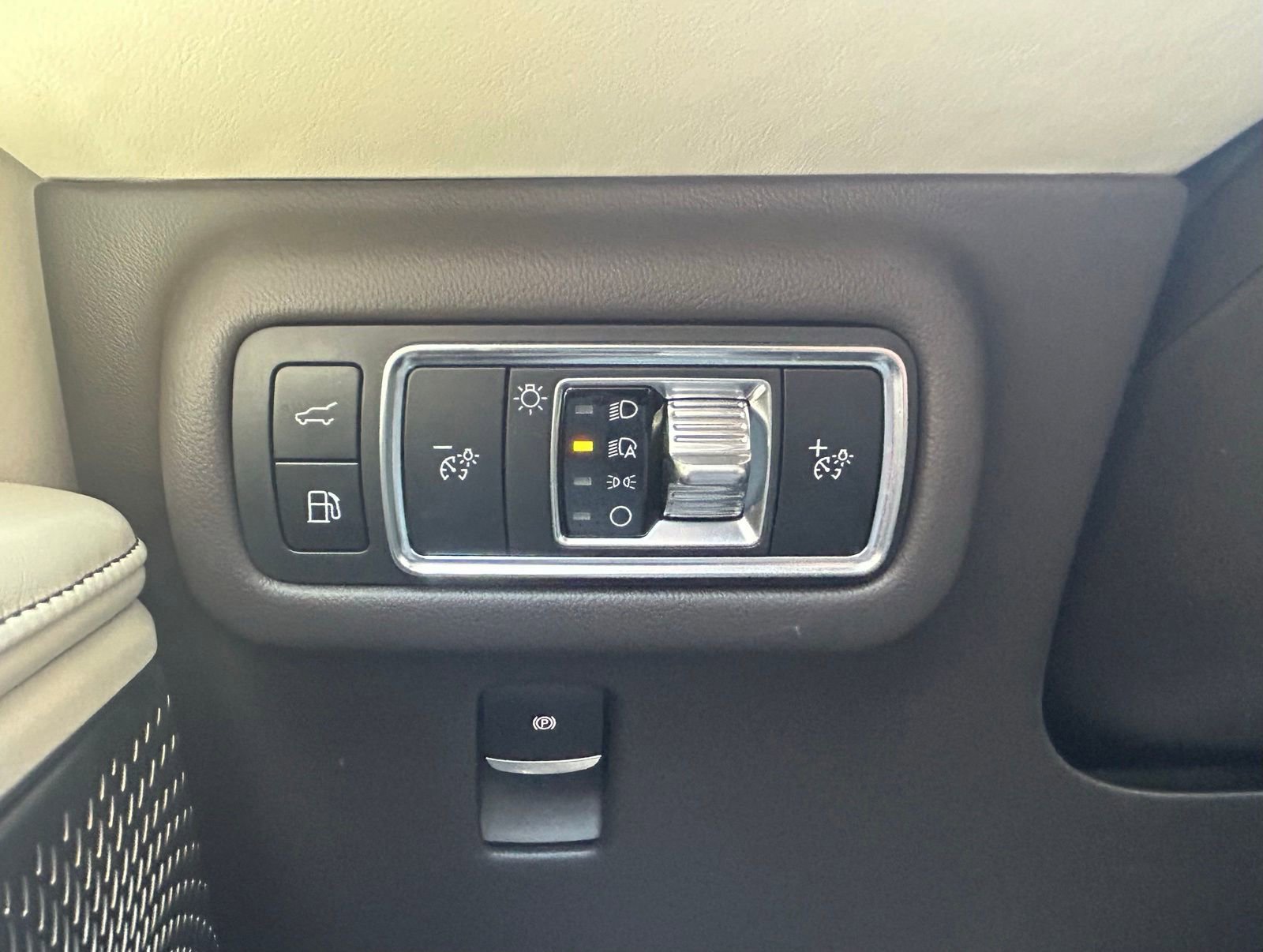 Used 2024 Lincoln Nautilus Black Label AWD/4WD image 16