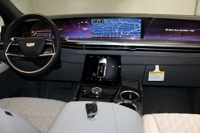 New 2025 Cadillac Escalade IQ Luxury 1 AWD/4WD image 16