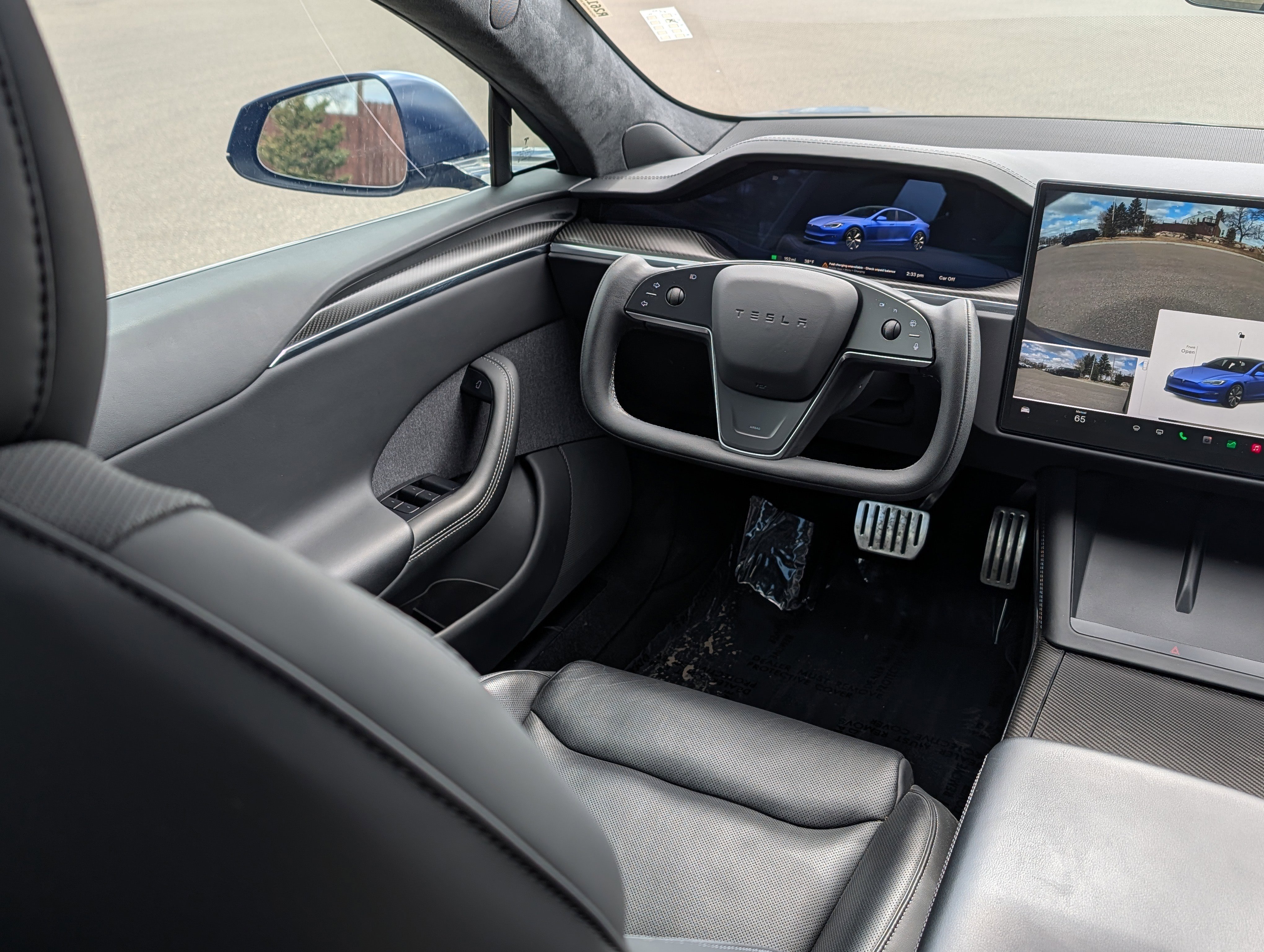 Used 2022 Tesla Model S Plaid image 9