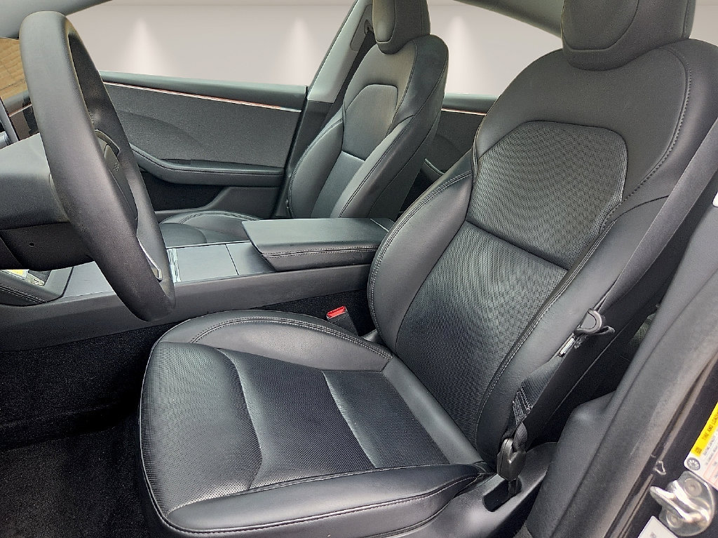 Used 2024 Tesla Model 3 Standard Range RWD image 13